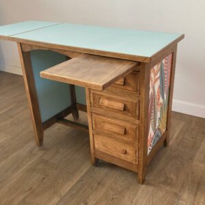Bureau-enfant-zoom-tirette