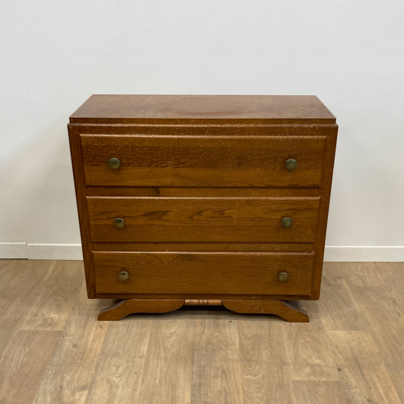 Commode moustache avant relooking