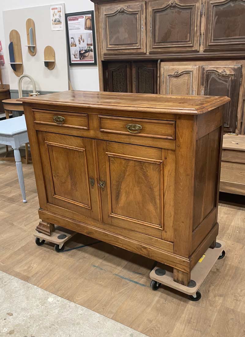 Photo-avant-rénovation-de-meuble-petit-buffet-vintage
